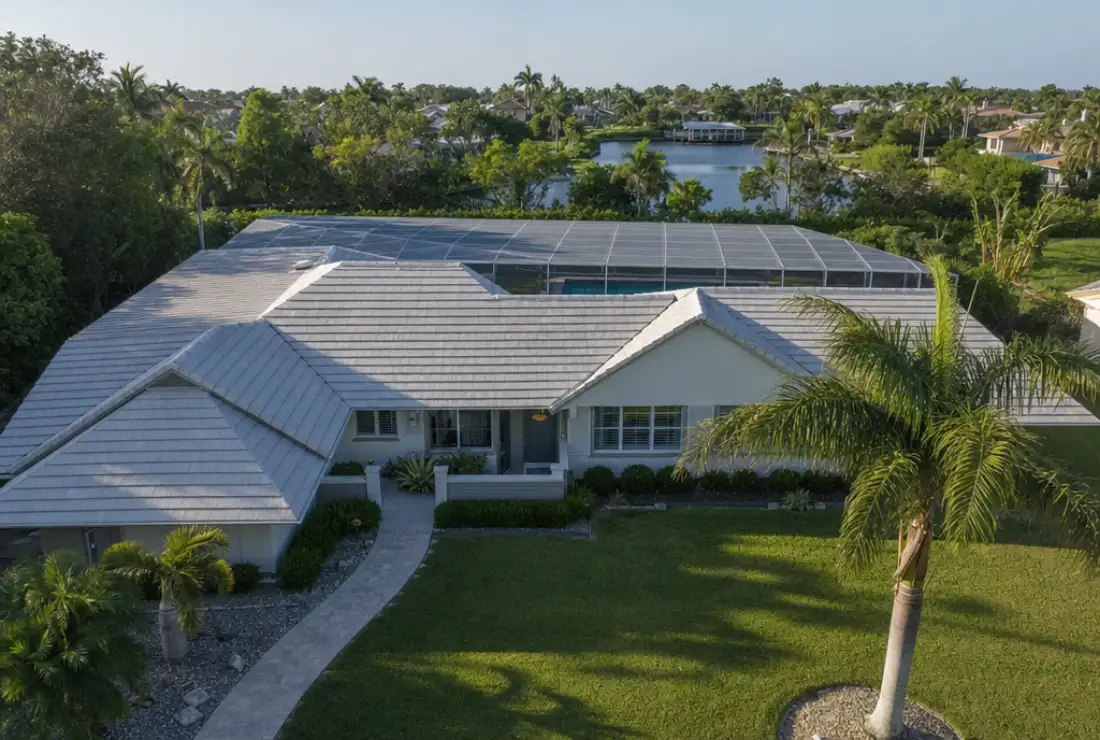 Illustrative image: GAF President's Club roofer on Lake Howell Road